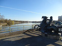 Statua al lago Woehrder Norimberga